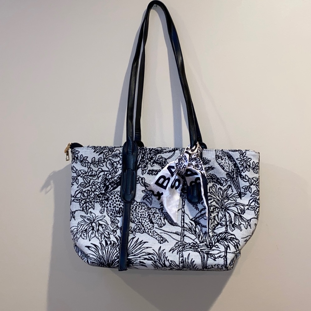 Brand new purse